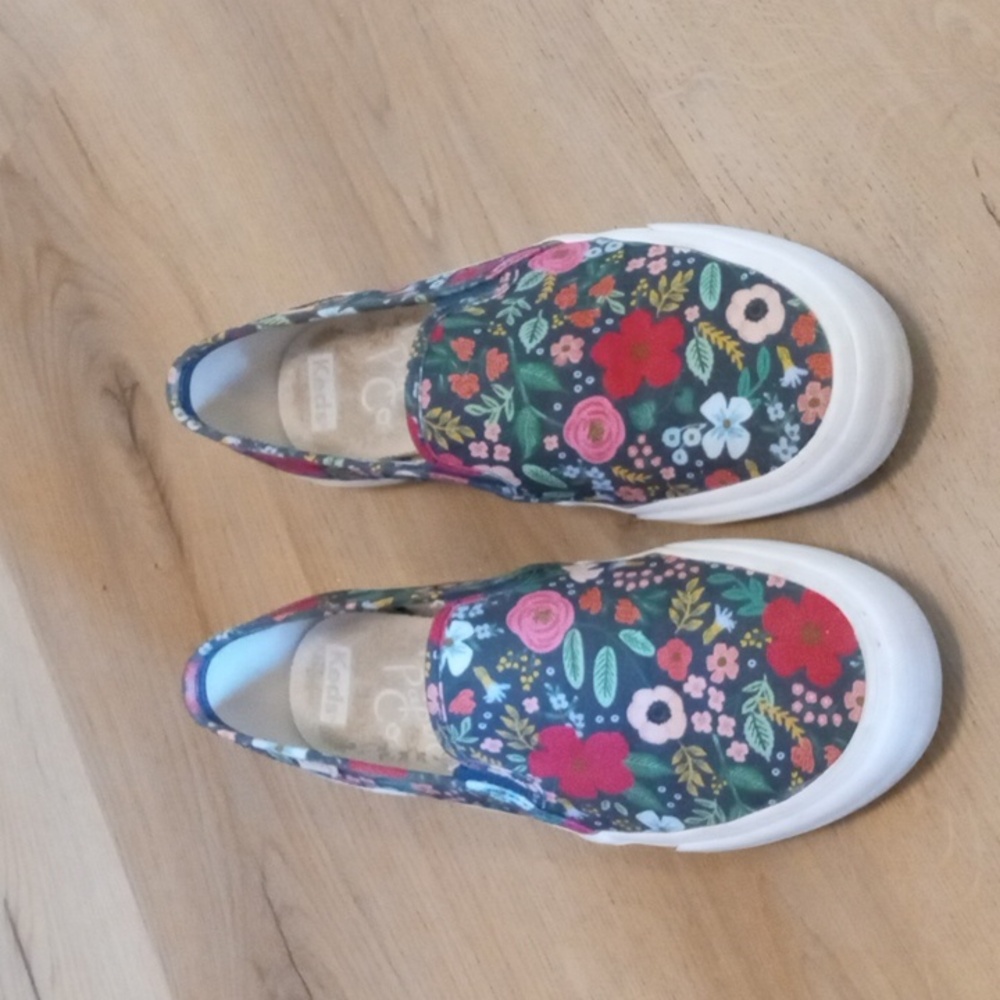 Keds x Rifle Paper Co dark floral size 9